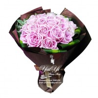 23 maria Roses Bouquet