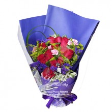 One Dozen Elegant Roses Bouquet