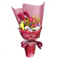 9 red colour Roses red Bouquet