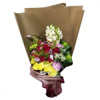 9 red colour Roses Bouquet